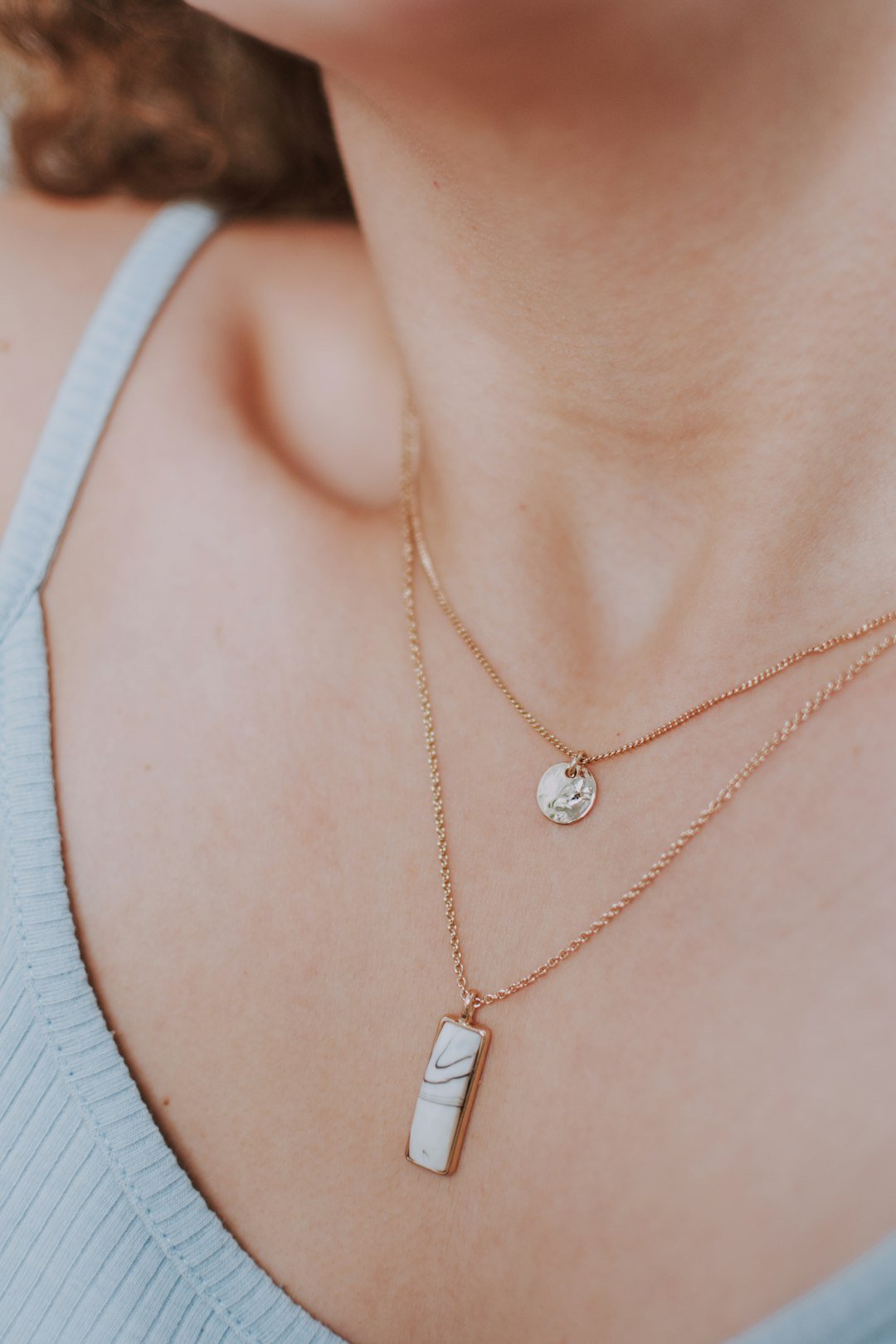 Fidget Necklaces: A Game-Changer for Concentration on Challenging School Assignments - Mindful Rings